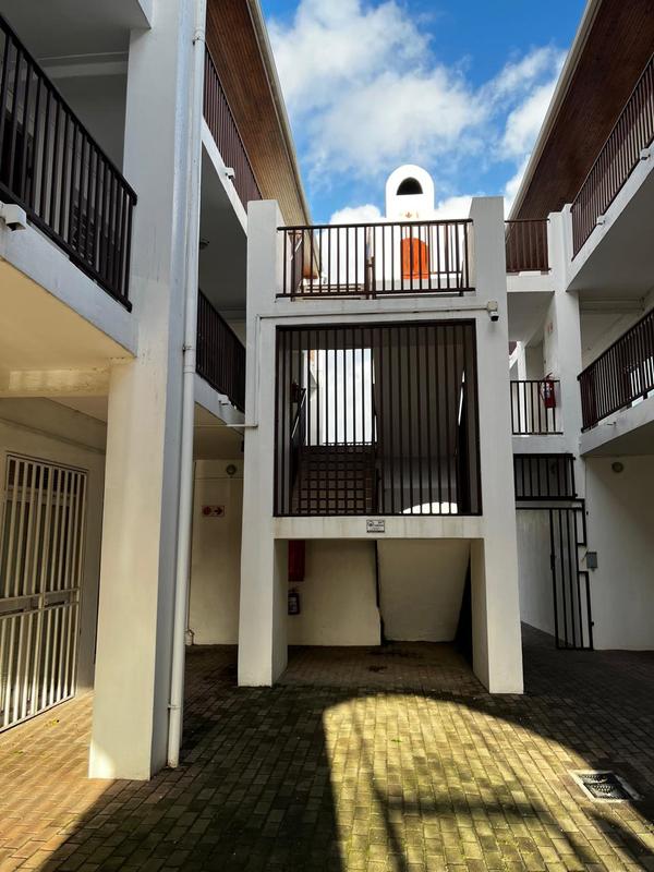 1 Bedroom Property for Sale in Strand Central Western Cape